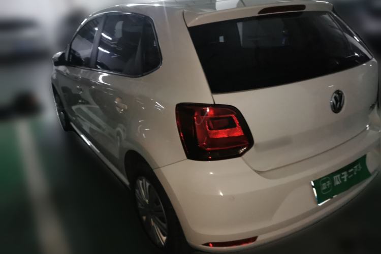 Used Volkswagen Polo 2016 1.6L Automatic Comfort Model Rear Left 45 Deg