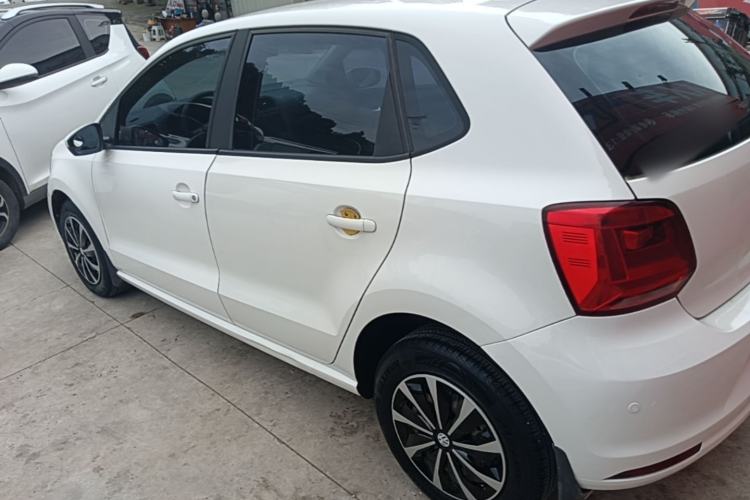 Used Volkswagen Polo 2016 1.4L Manual Fashion Model Rear Left 45 Deg