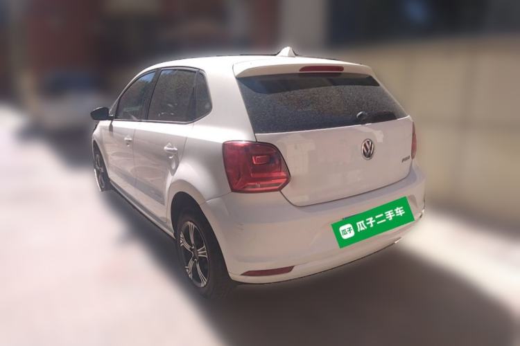 Used Volkswagen Polo 2016 1.4L Manual Fashion Model Rear Left 45 Deg