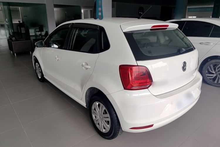 Used Volkswagen Polo 2016 1.4L Manual Fashion Model Rear Left 45 Deg