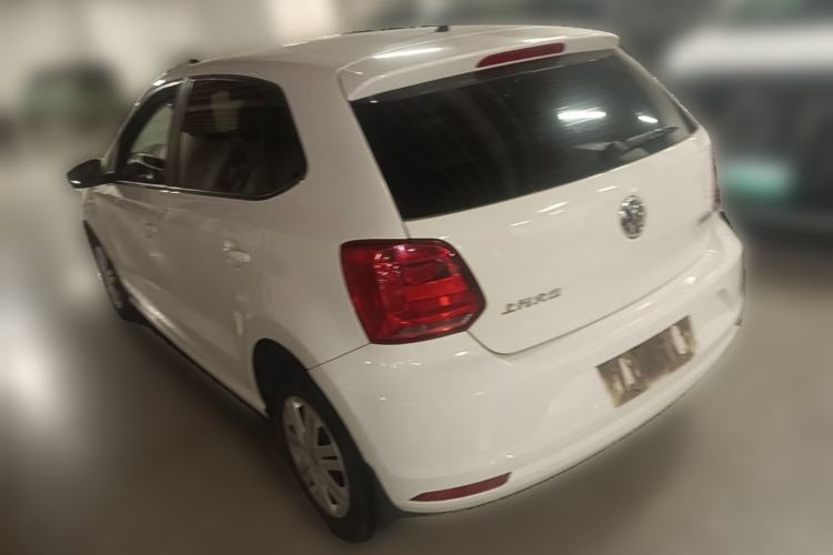 Used Volkswagen Polo 2016 1.4L Manual Fashion Model Rear Left 45 Deg