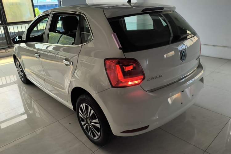 Used Volkswagen Polo 2016 1.4L Automatic Trendy Model Rear Left 45 Deg