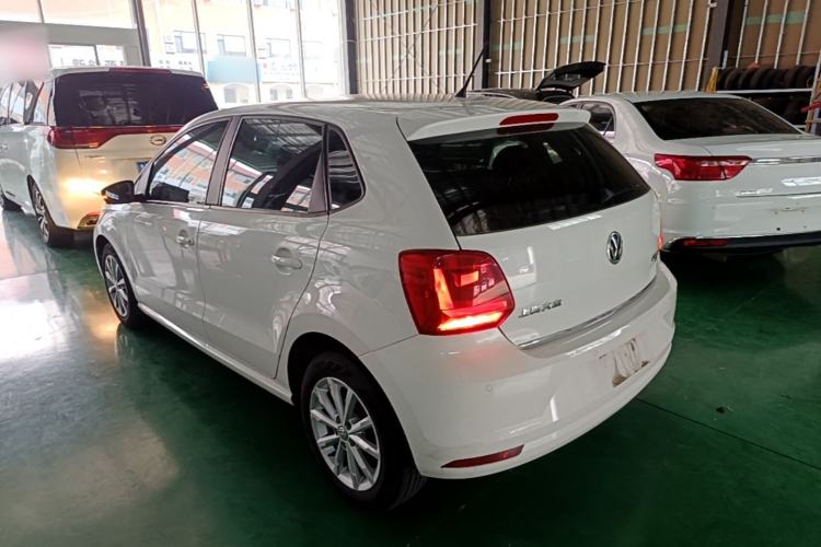 Used Volkswagen Polo 2016 1.6L Automatic Luxury Model Rear Left 45 Deg