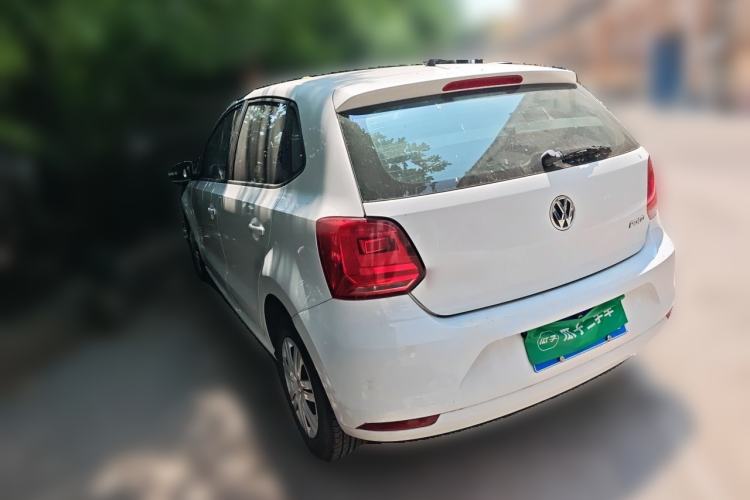 Used Volkswagen Polo 2016 1.4L Manual Fashion Model Rear Left 45 Deg