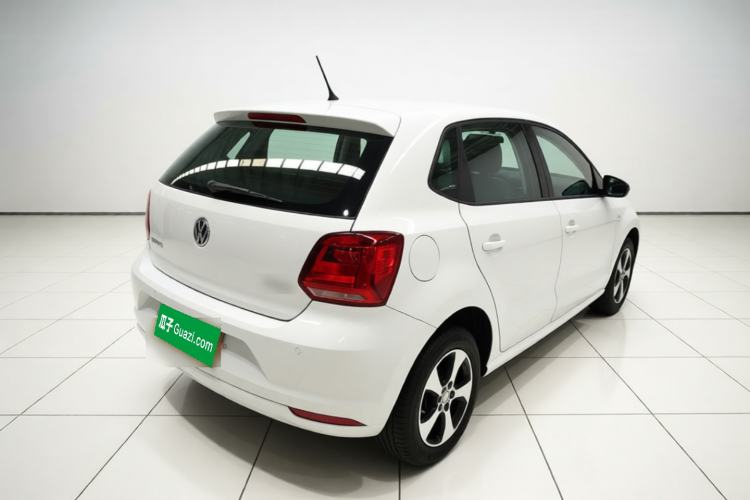 Used Volkswagen Polo 2016 1.4L Automatic Trendy Model Rear Right 45 Deg