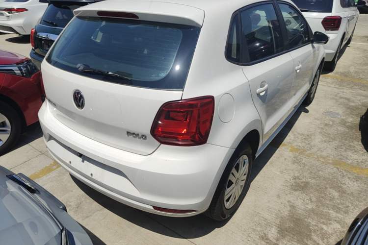Used Volkswagen Polo 2016 1.4L Automatic Trendy Model Rear Right 45 Deg