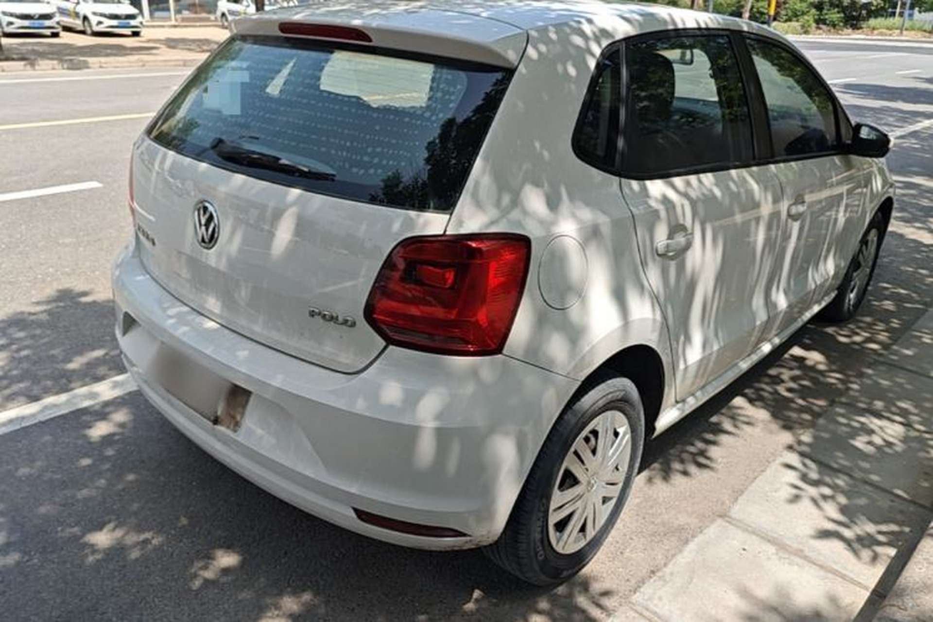Used Volkswagen Polo 2016 1.4L Manual Fashion Model Rear Right 45 Deg