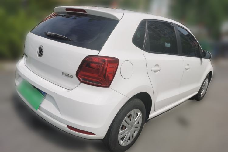 Used Volkswagen Polo 2016 1.4L Manual Fashion Model Rear Right 45 Deg