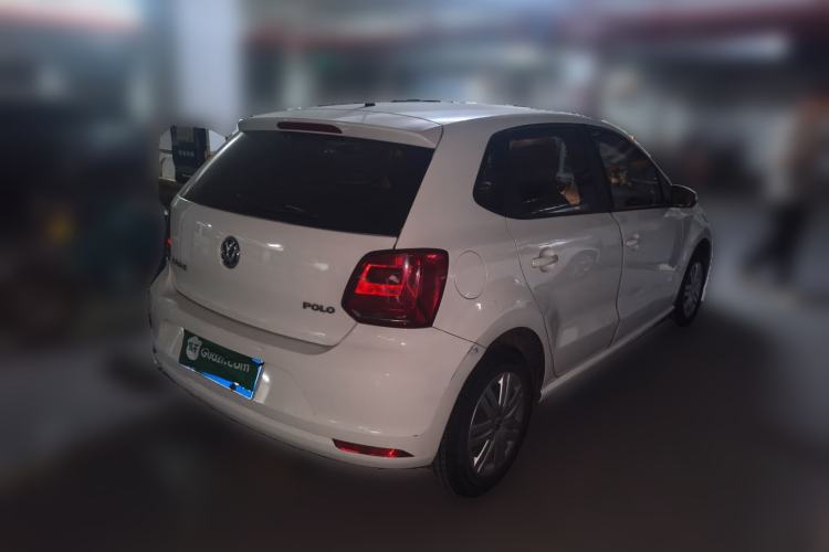 Used Volkswagen Polo 2016 1.4L Manual Fashion Model Rear Right 45 Deg