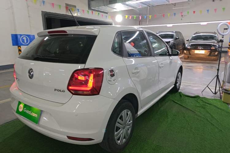 Used Volkswagen Polo 2016 1.4L Automatic Trendy Model Rear Right 45 Deg