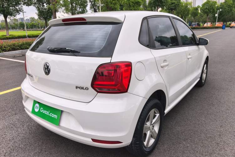 Used Volkswagen Polo 2016 1.4L Manual Fashion Model Rear Right 45 Deg