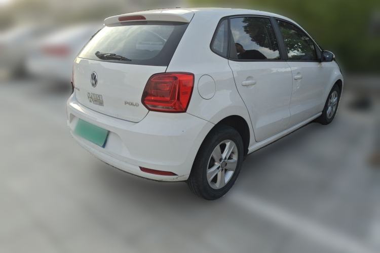 Used Volkswagen Polo 2016 1.4L Manual Fashion Model Rear Right 45 Deg