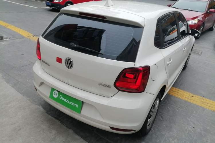Used Volkswagen Polo 2016 1.4L Automatic Trendy Model Rear Right 45 Deg
