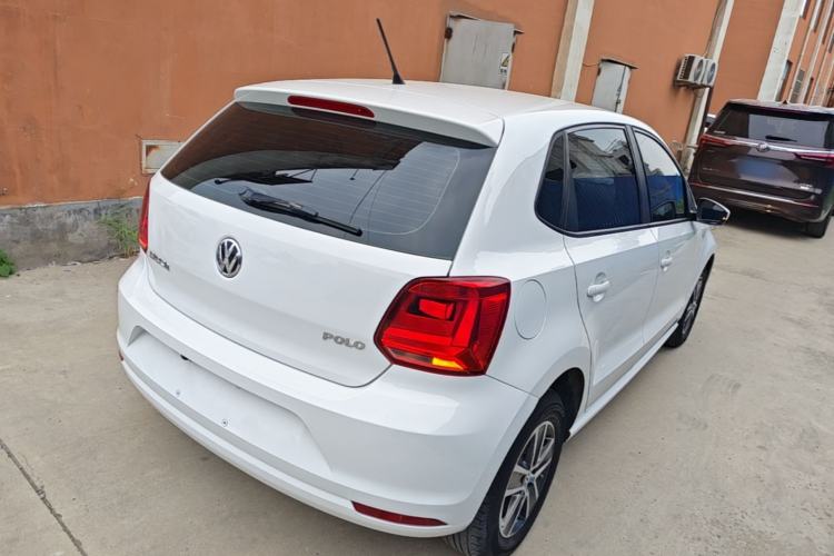 Used Volkswagen Polo 2016 1.4L Manual Fashion Model Rear Right 45 Deg
