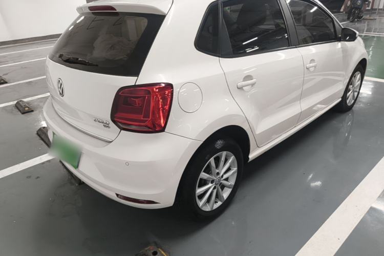 Used Volkswagen Polo 2016 1.6L Automatic Luxury Model Rear Right 45 Deg
