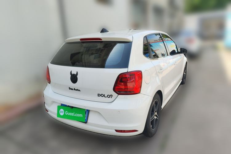 Used Volkswagen Polo 2016 1.4L Manual Fashion Model Rear Right 45 Deg