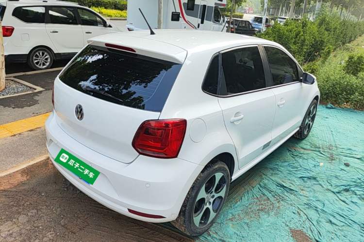 Used Volkswagen Polo 2016 1.4L Automatic Trendy Model Rear Right 45 Deg