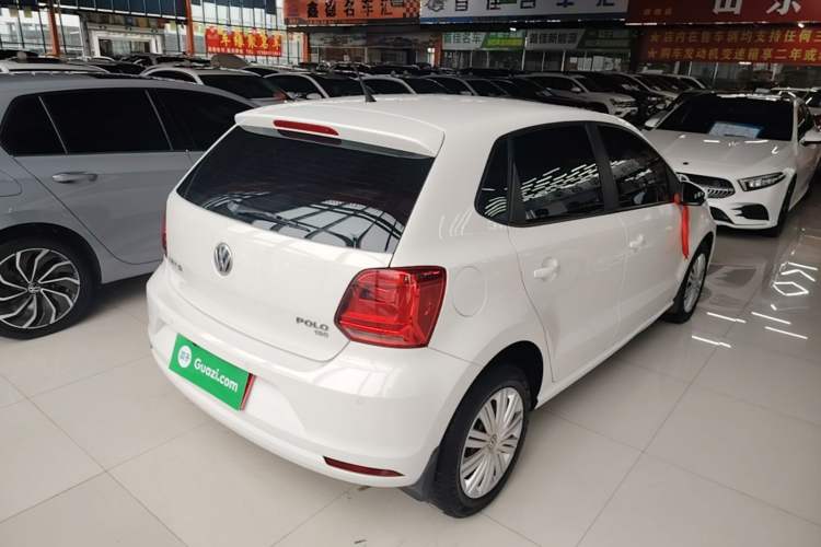 Used Volkswagen Polo 2016 1.6L Automatic Comfort Model Rear Right 45 Deg