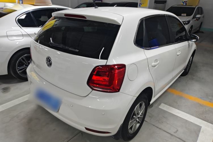 Used Volkswagen Polo 2016 1.4L Manual Fashion Model Rear Right 45 Deg