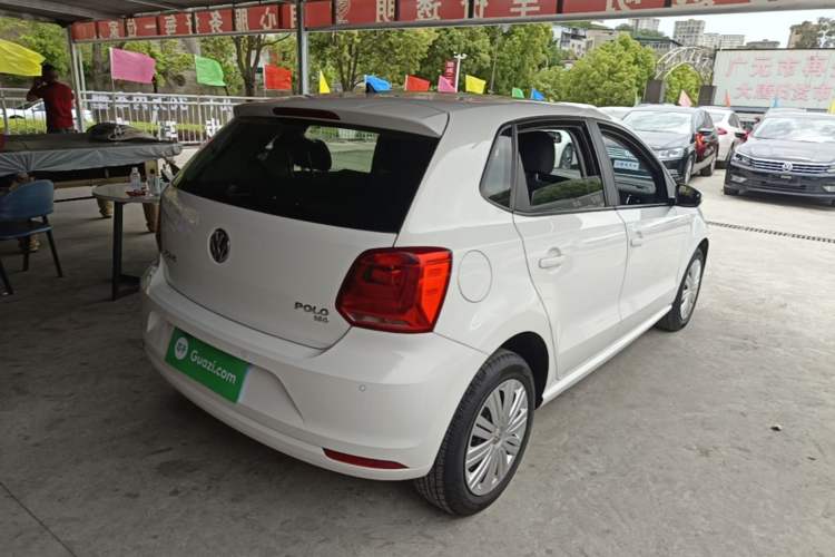 Used Volkswagen Polo 2016 1.6L Automatic Comfort Model Rear Right 45 Deg