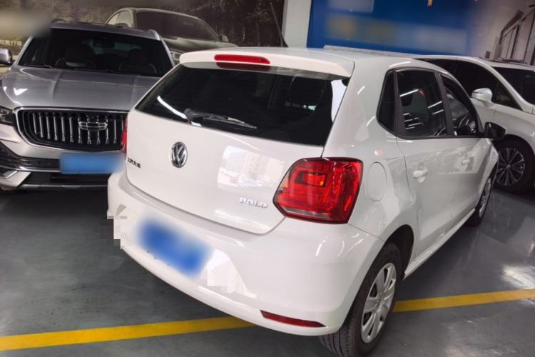 Used Volkswagen Polo 2016 1.4L Manual Fashion Model Rear Right 45 Deg