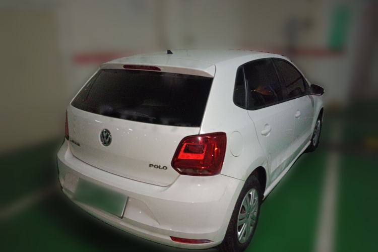 Used Volkswagen Polo 2016 1.4L Manual Fashion Model Rear Right 45 Deg