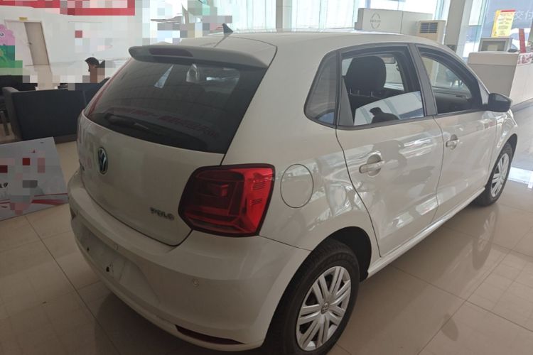 Used Volkswagen Polo 2016 1.4L Manual Fashion Model Rear Right 45 Deg