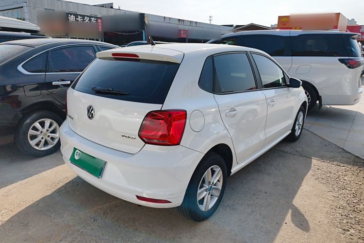 Used Volkswagen Polo 2016 1.4L Manual Fashion Model Rear Right 45 Deg