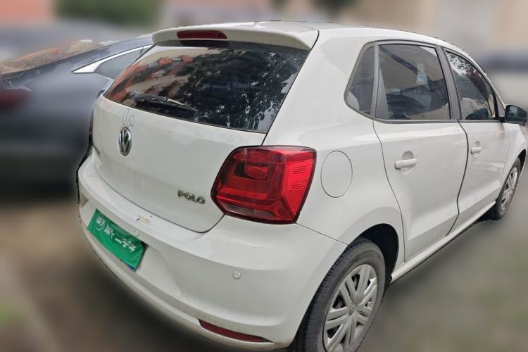 Used Volkswagen Polo 2016 1.4L Manual Fashion Model Rear Right 45 Deg