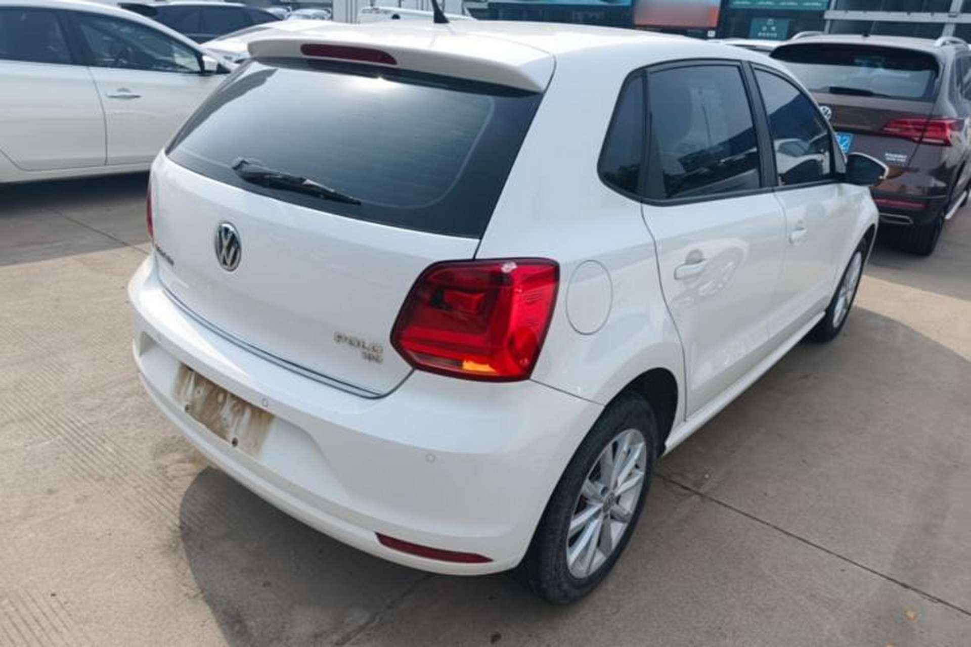 Used Volkswagen Polo 2016 1.6L Automatic Luxury Model Rear Right 45 Deg