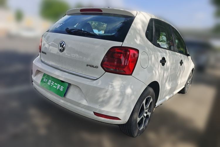 Used Volkswagen Polo 2016 1.4L Manual Fashion Model Rear Right 45 Deg