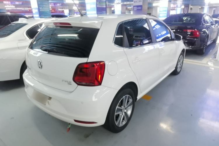 Used Volkswagen Polo 2016 1.6L Automatic Comfort Model Rear Right 45 Deg