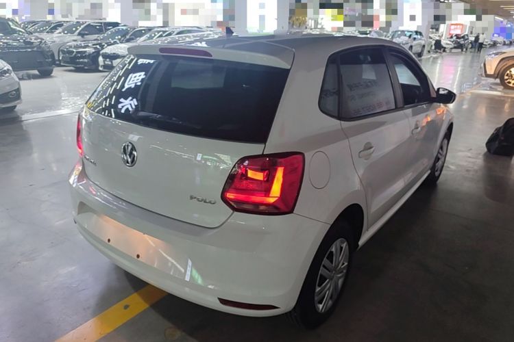 Used Volkswagen Polo 2016 1.4L Manual Fashion Model Rear Right 45 Deg
