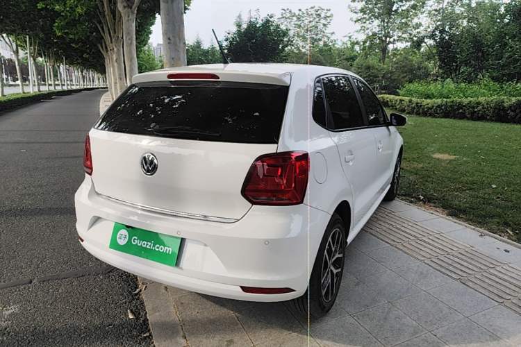 Used Volkswagen Polo 2016 1.6L Automatic Comfort Model Rear Right 45 Deg