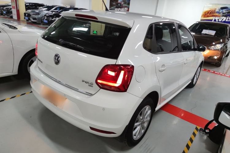 Used Volkswagen Polo 2016 1.6L Automatic Luxury Model Rear Right 45 Deg