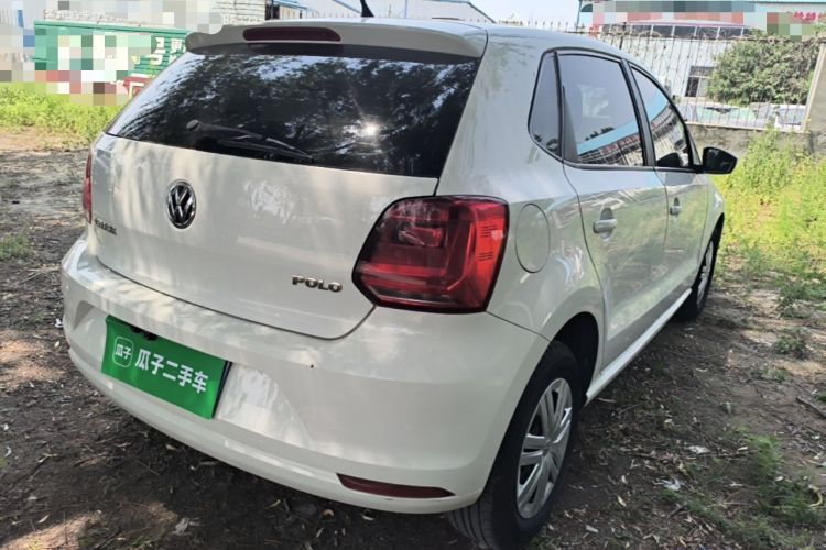 Used Volkswagen Polo 2016 1.4L Manual Fashion Model Rear Right 45 Deg