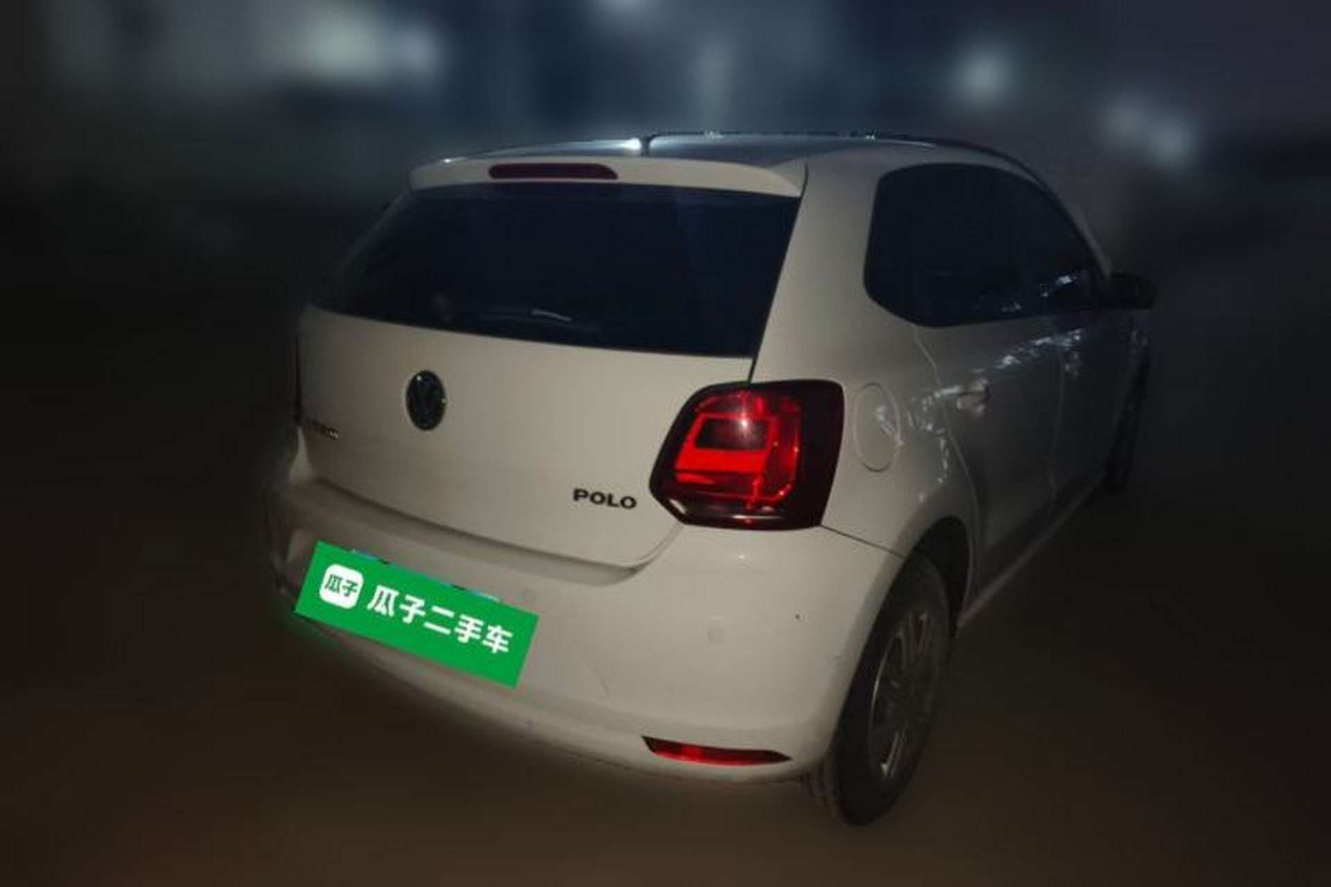 Used Volkswagen Polo 2016 1.4L Manual Fashion Model Rear Right 45 Deg