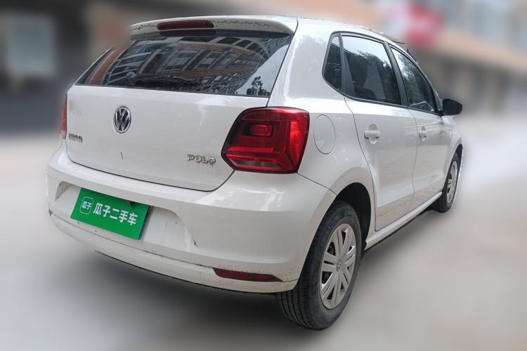 Used Volkswagen Polo 2016 1.4L Manual Fashion Model Rear Right 45 Deg