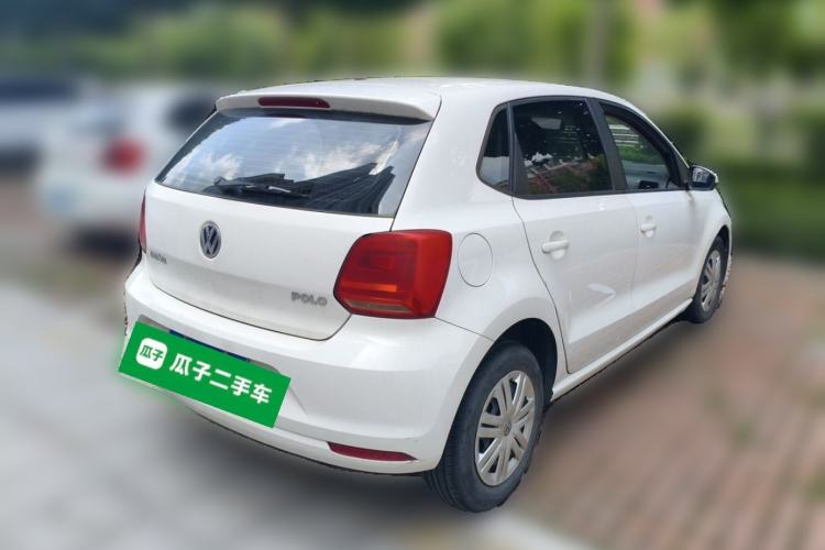 Used Volkswagen Polo 2016 1.4L Manual Fashion Model Rear Right 45 Deg