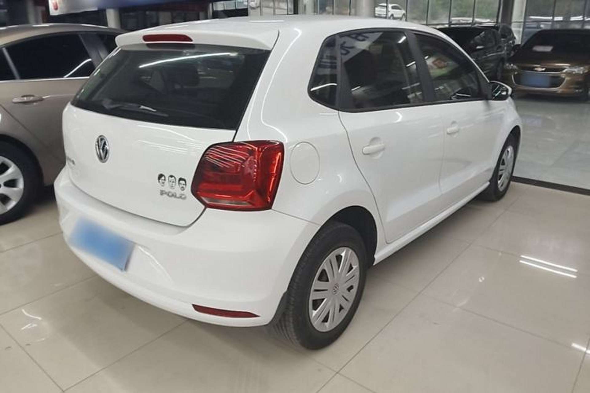 Used Volkswagen Polo 2016 1.4L Manual Fashion Model Rear Right 45 Deg
