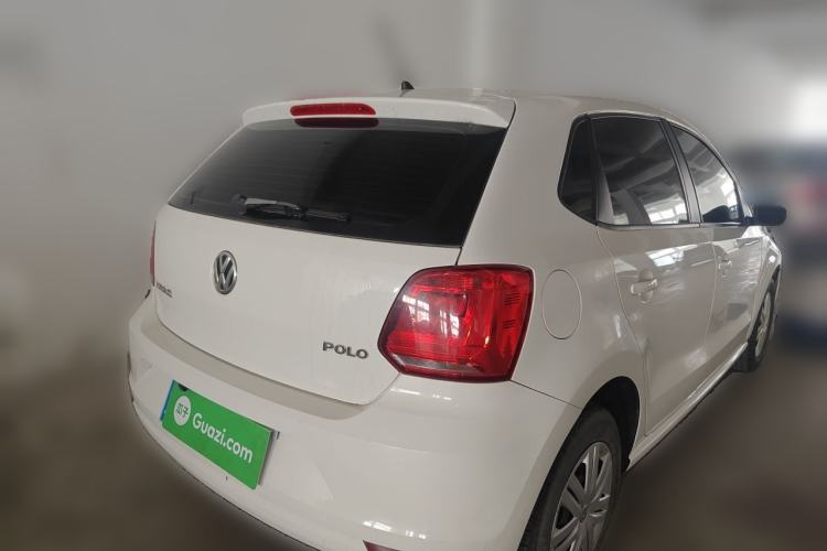 Used Volkswagen Polo 2016 1.4L Manual Fashion Model Rear Right 45 Deg