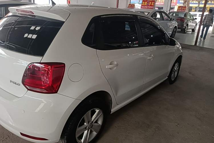 Used Volkswagen Polo 2016 1.4L Automatic Trendy Model Rear Right 45 Deg