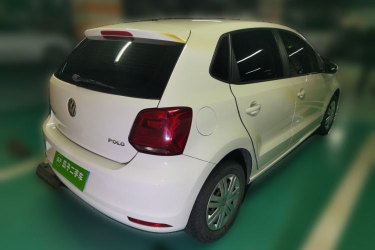 Used Volkswagen Polo 2016 1.4L Manual Fashion Model Rear Right 45 Deg