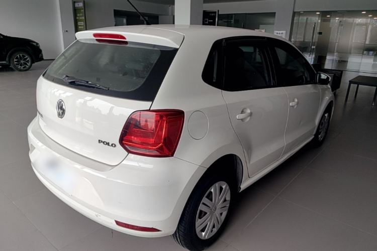 Used Volkswagen Polo 2016 1.4L Manual Fashion Model Rear Right 45 Deg