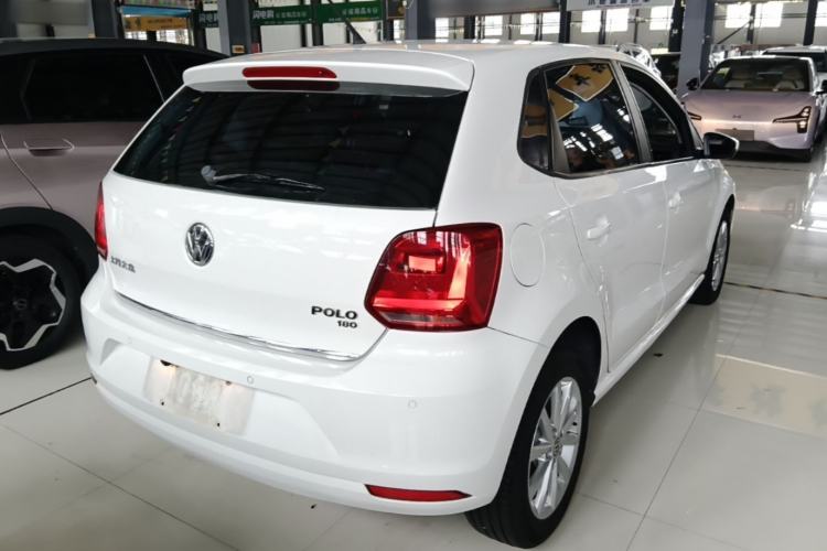 Used Volkswagen Polo 2016 1.6L Automatic Luxury Model Rear Right 45 Deg