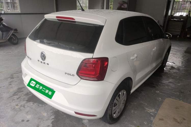 Used Volkswagen Polo 2016 1.4L Manual Fashion Model Rear Right 45 Deg