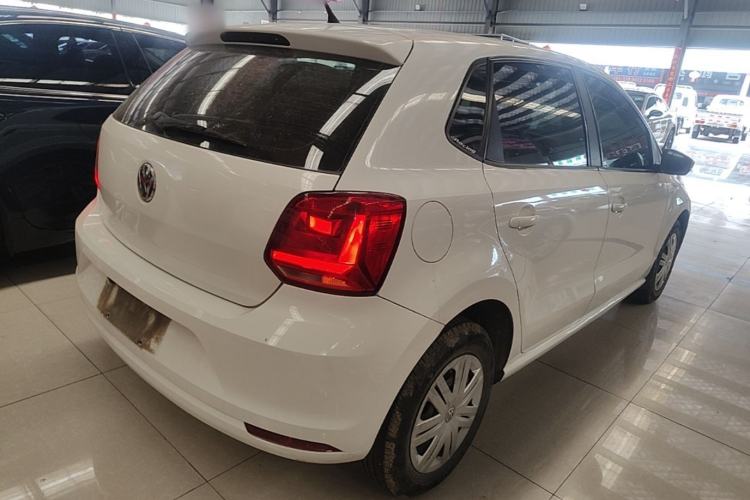 Used Volkswagen Polo 2016 1.4L Manual Fashion Model Rear Right 45 Deg