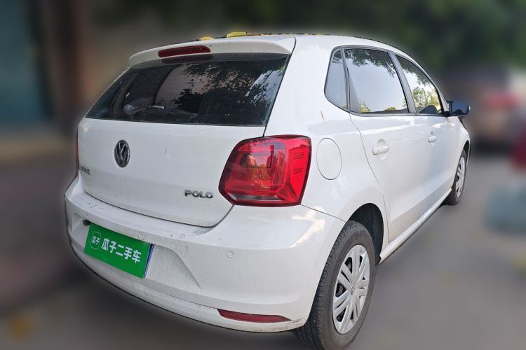 Used Volkswagen Polo 2016 1.4L Manual Fashion Model Rear Right 45 Deg