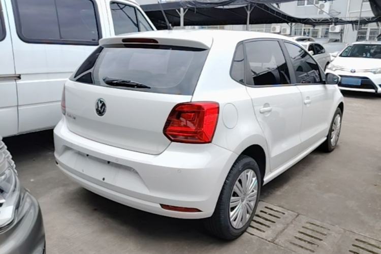 Used Volkswagen Polo 2016 1.6L Automatic Comfort Model Rear Right 45 Deg