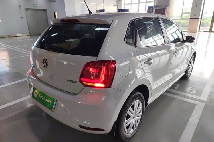 Used Volkswagen Polo 2016 1.4L Manual Fashion Model Rear Right 45 Deg